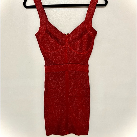 Guess - Farica Bandage Dress in red. XS - Picture 2 of 6